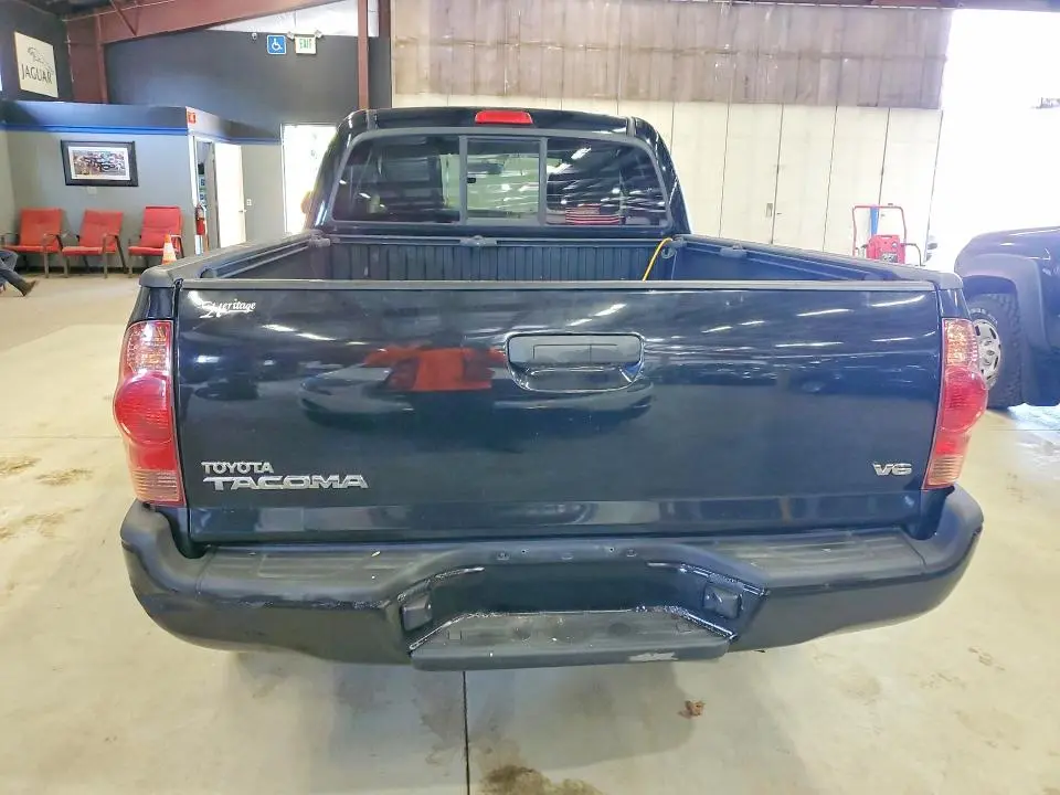 2015 TOYOTA TACOMA V6  