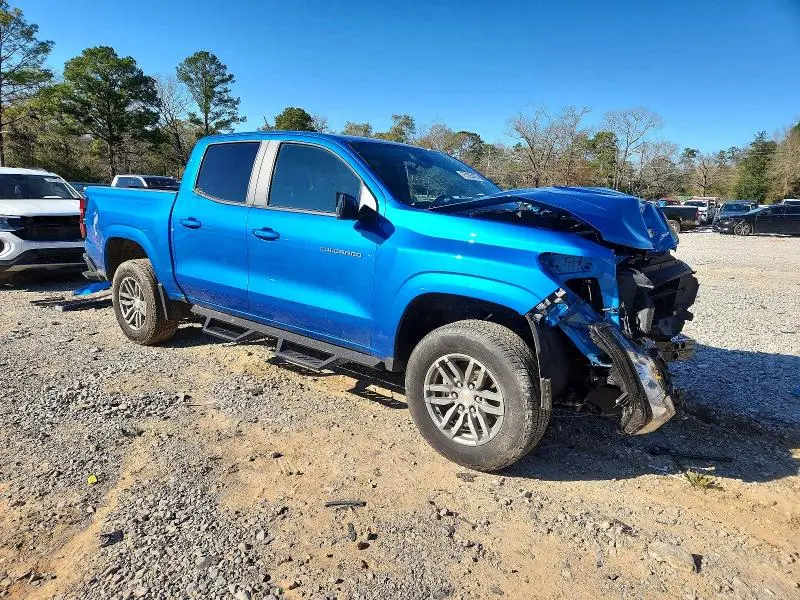 2024 CHEVROLET COLORADO LT  