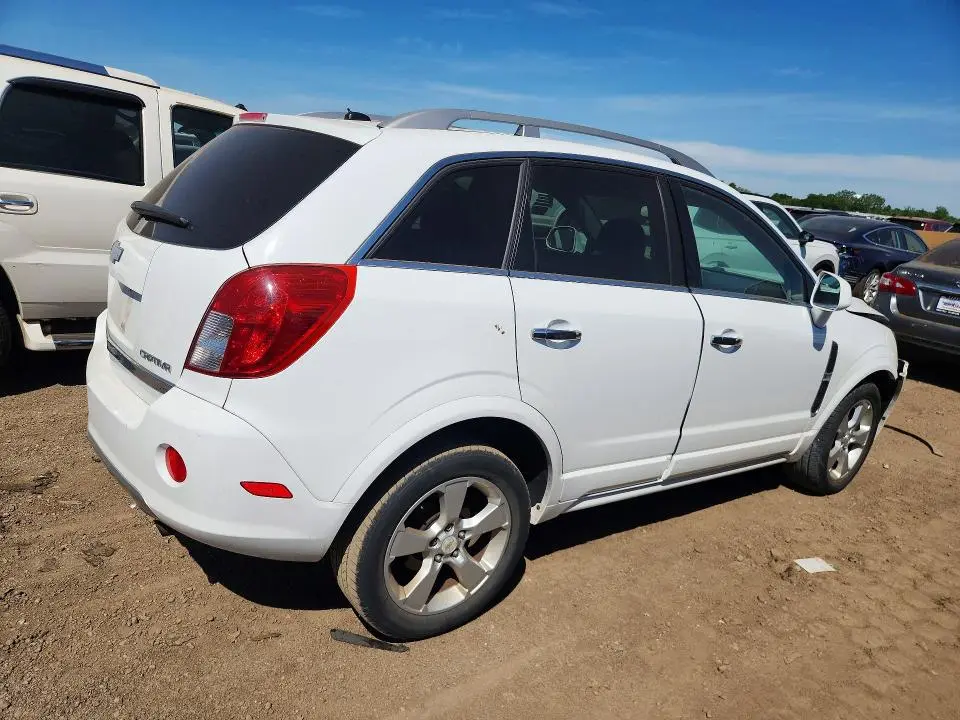 2014 CHEVROLET CAPTIVA LT  