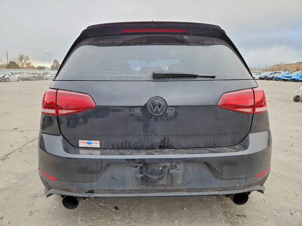 2021 VOLKSWAGEN GTI S  