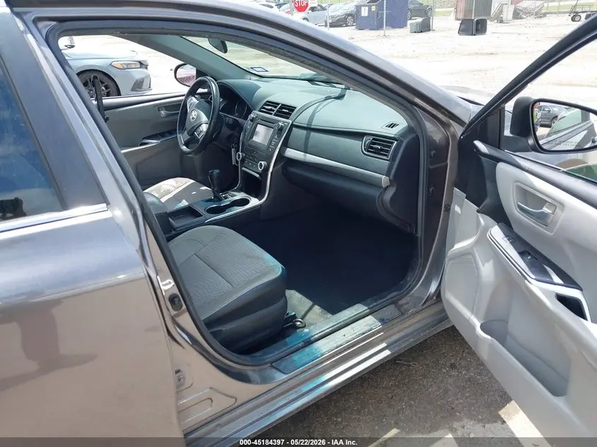 2015 TOYOTA CAMRY SE