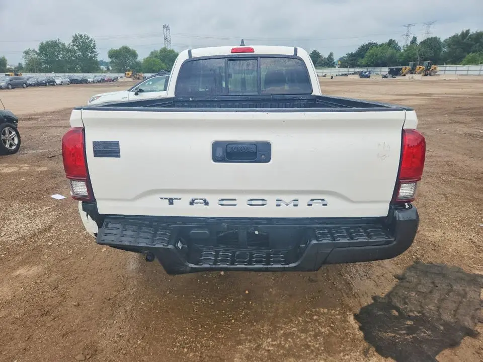2021 TOYOTA TACOMA SR  