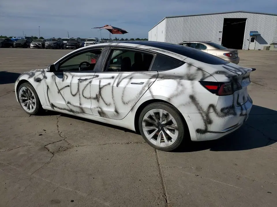 2021 TESLA MODEL 3   