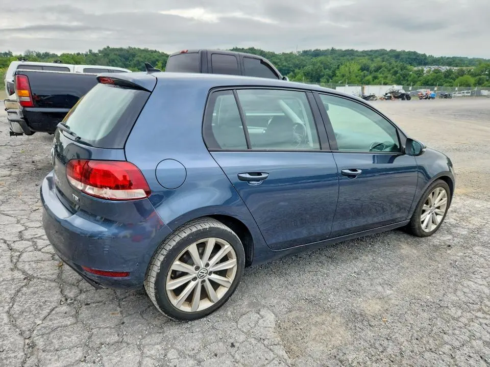 2013 VOLKSWAGEN GOLF   