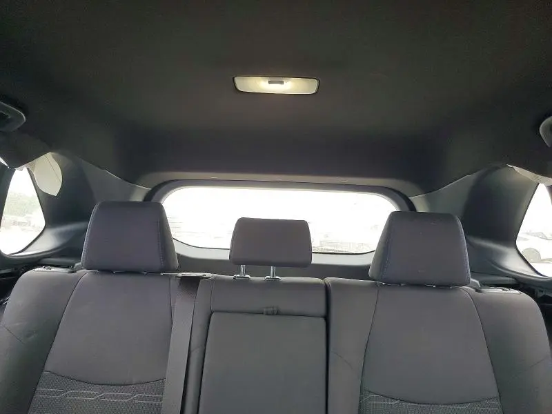 2022 TOYOTA RAV4 SE  