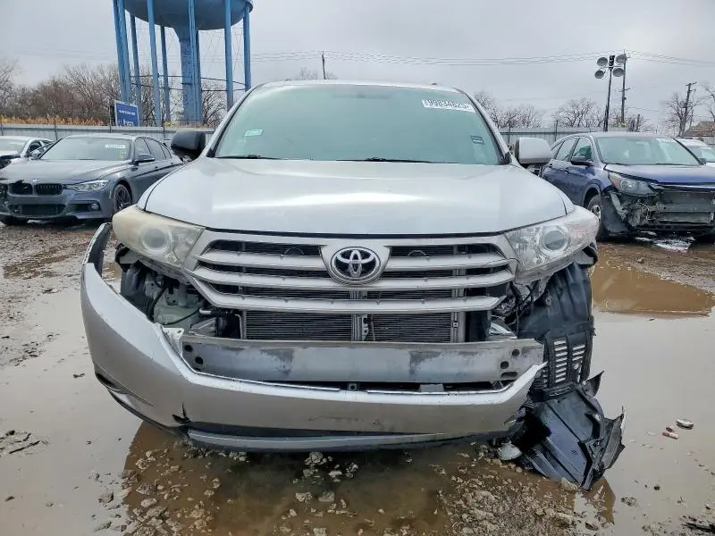 2013 TOYOTA HIGHLANDER LIMITED  
