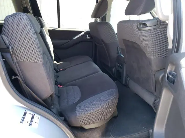 2011 NISSAN PATHFINDER S  