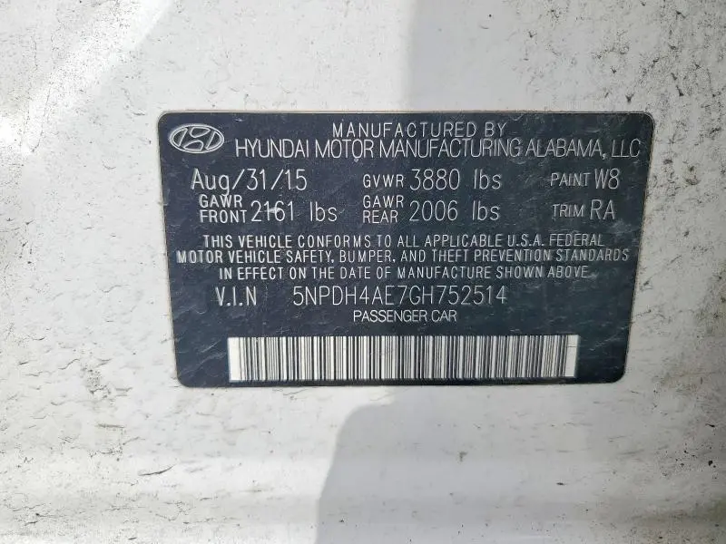 2016 HYUNDAI ELANTRA SE  