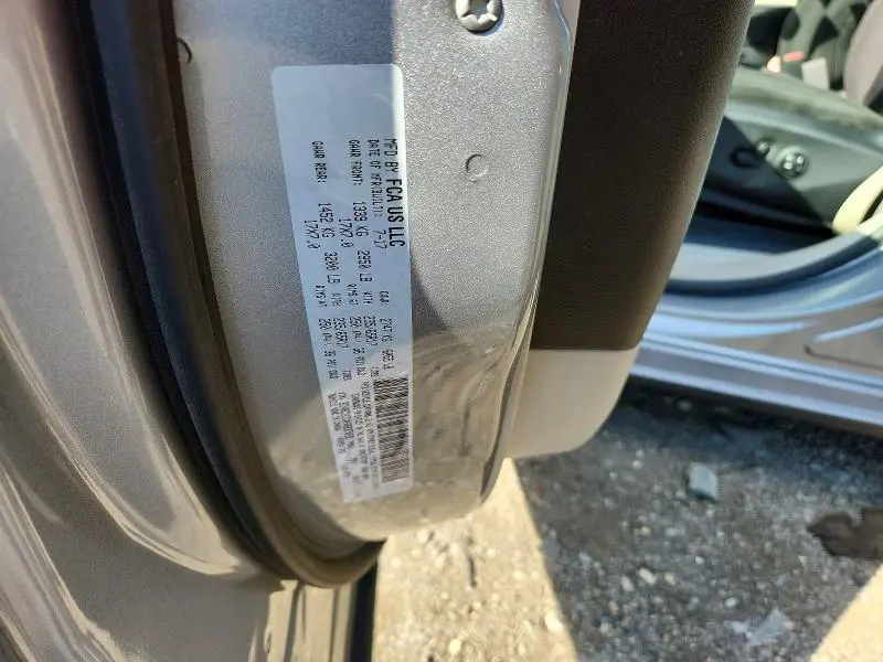 2017 CHRYSLER PACIFICA LX  