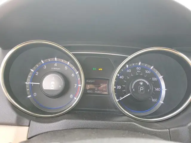 2013 HYUNDAI SONATA GLS  
