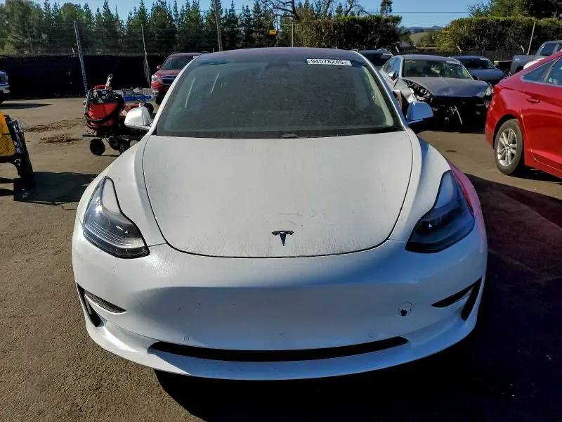 2017 TESLA MODEL 3   
