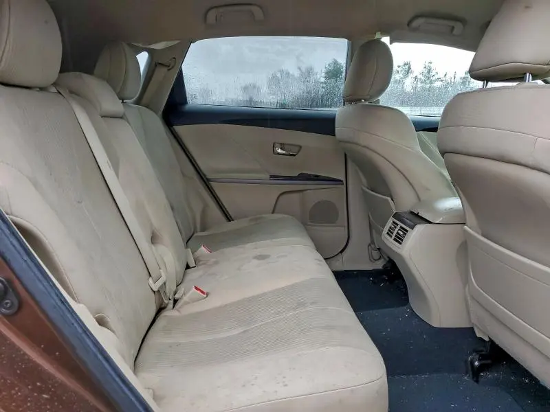 2013 TOYOTA VENZA LE  