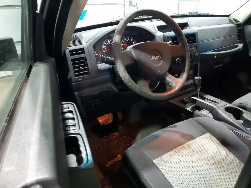 2010 JEEP LIBERTY SPORT  