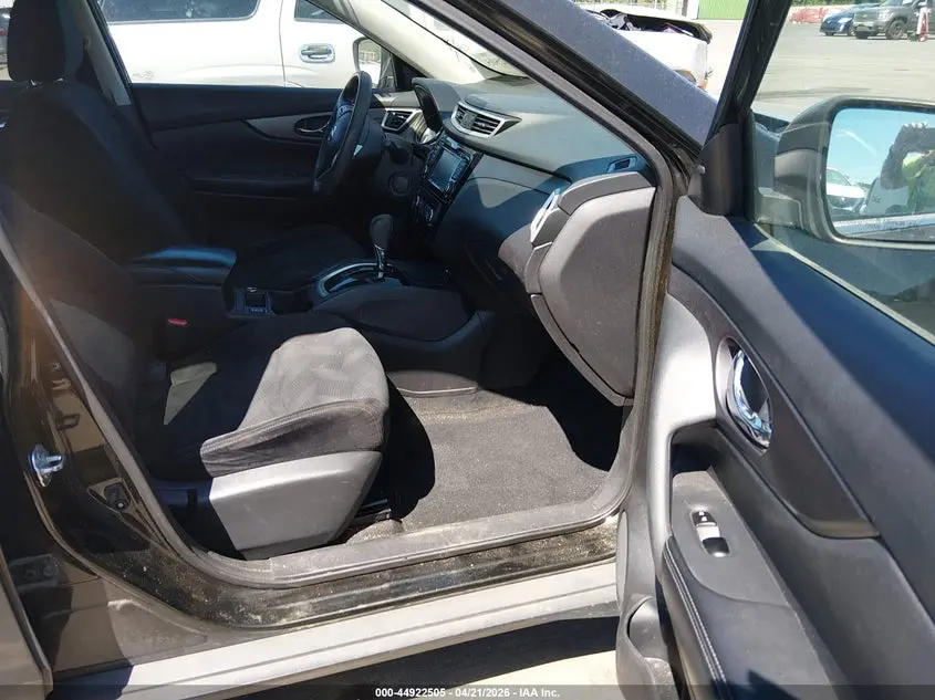 2016 NISSAN ROGUE SV