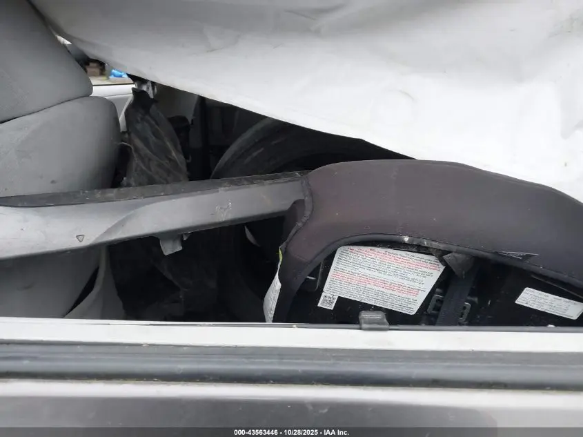 2013 TOYOTA SIENNA LE 7 PASSENGER