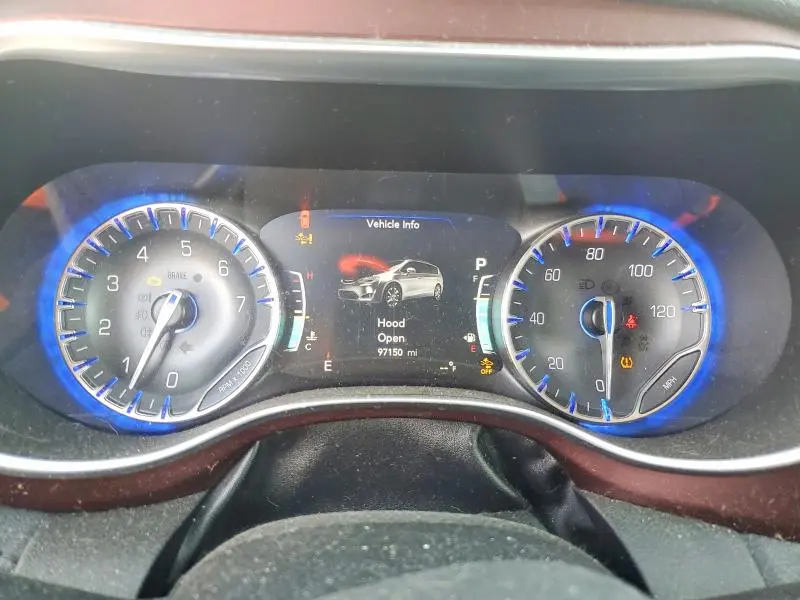 2017 CHRYSLER PACIFICA LIMITED  