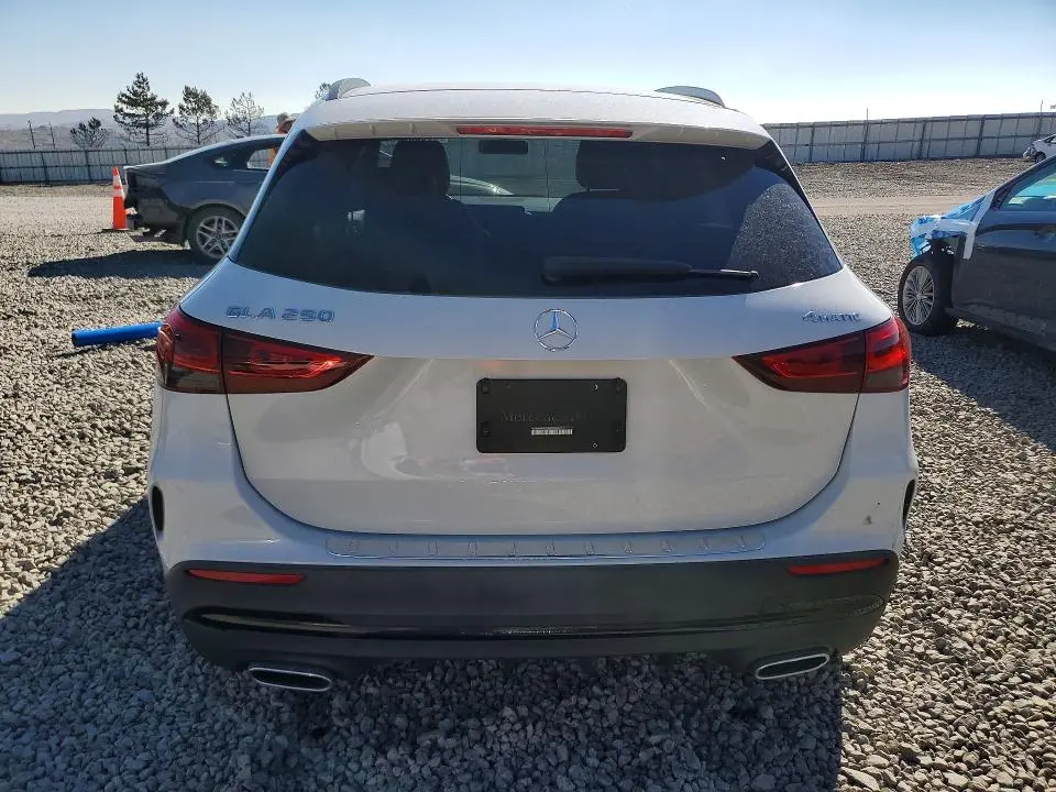 2022 MERCEDES-BENZ GLA 250 4MATIC  