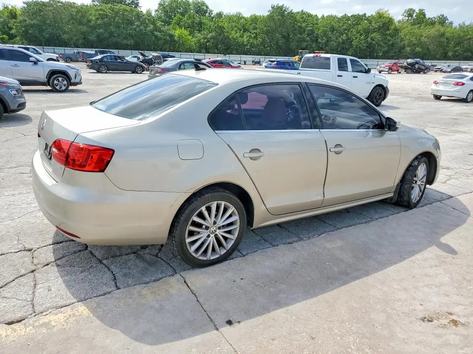 2014 VOLKSWAGEN JETTA SEL  