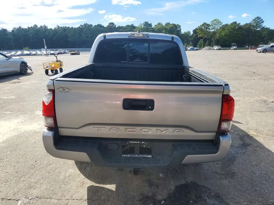 2018 TOYOTA TACOMA SR  
