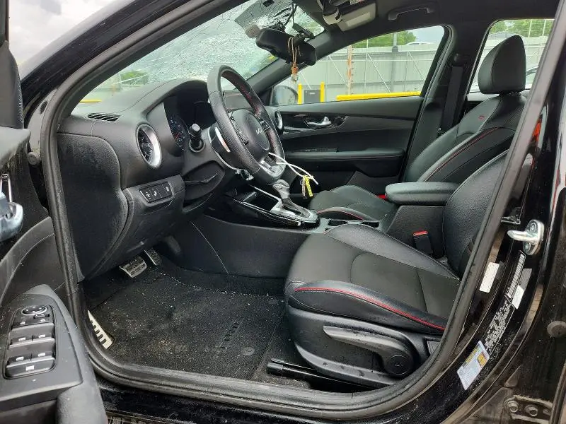 2023 KIA FORTE GT  