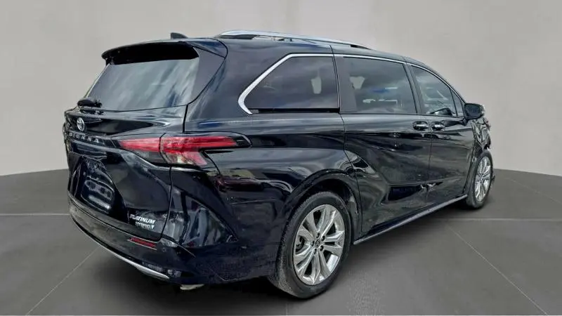 2022 TOYOTA SIENNA LIMITED  