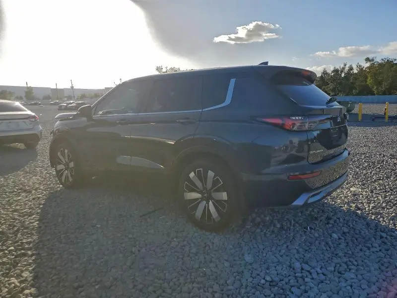 2025 MITSUBISHI OUTLANDER SE  