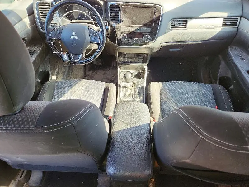 2018 MITSUBISHI OUTLANDER SE  
