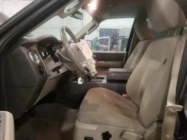 2010 FORD EXPEDITION XLT  