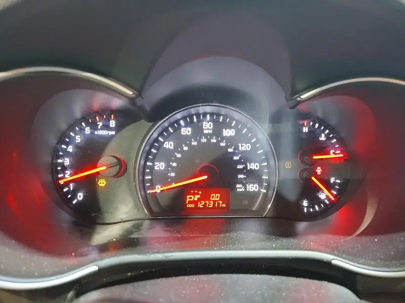 2014 KIA SORENTO LX  