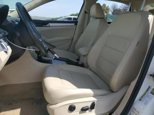 2012 VOLKSWAGEN PASSAT SE  
