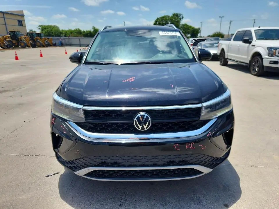 2022 VOLKSWAGEN TAOS SE  