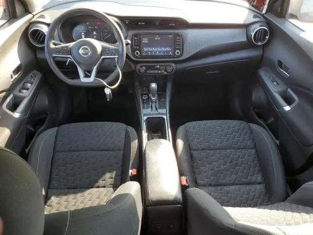 2021 NISSAN KICKS SV  