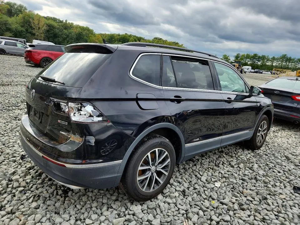 2020 VOLKSWAGEN TIGUAN SE  