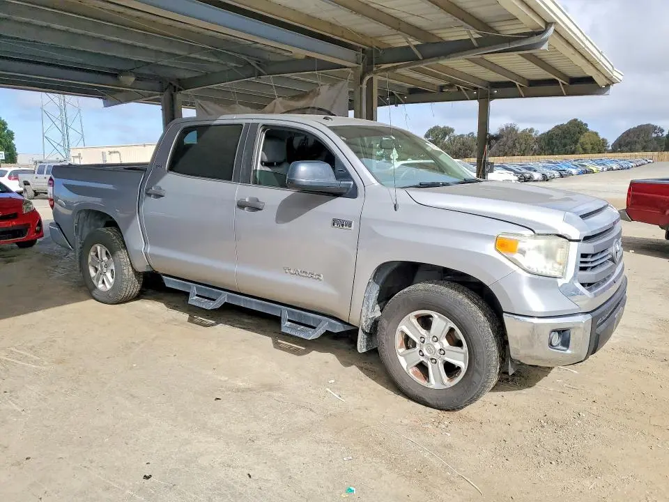 2014 TOYOTA TUNDRA CREWMAX SR5  