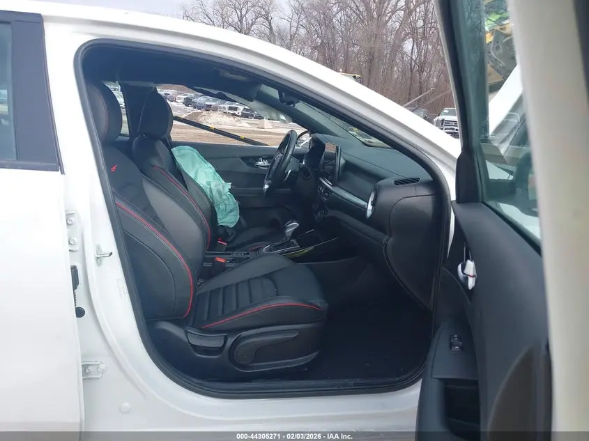 2023 KIA FORTE GT