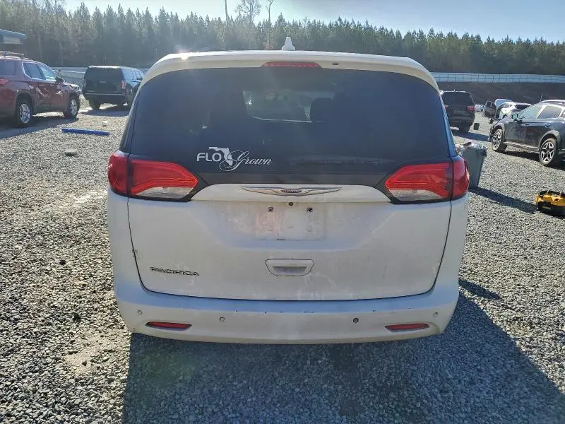 2018 CHRYSLER PACIFICA LX  