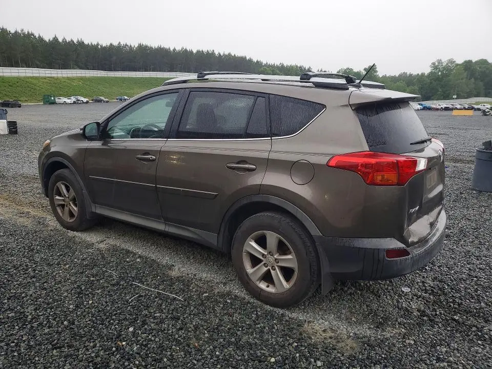 2013 TOYOTA RAV4 XLE  