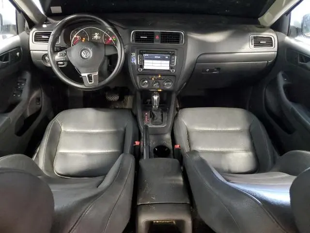 2012 VOLKSWAGEN JETTA SE  