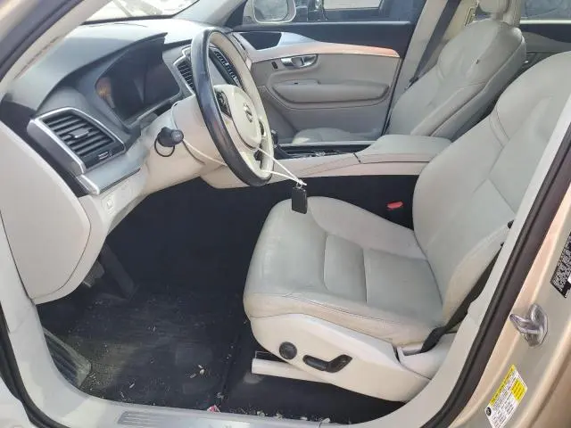 2016 VOLVO XC90 T6  