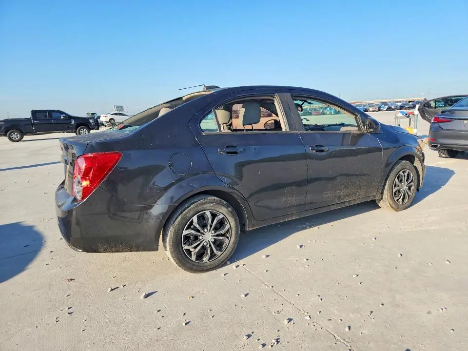 2015 CHEVROLET SONIC LS  