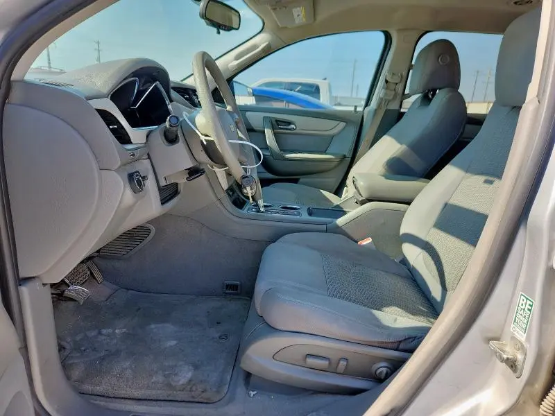 2014 CHEVROLET TRAVERSE LS  