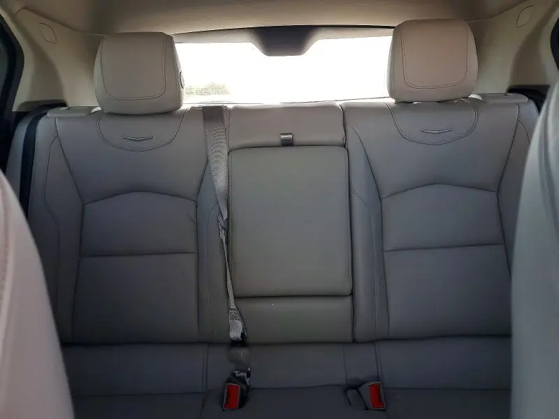 2022 CADILLAC XT4 PREMIUM LUXURY  