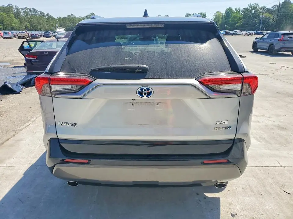 2021 TOYOTA RAV4 XSE  
