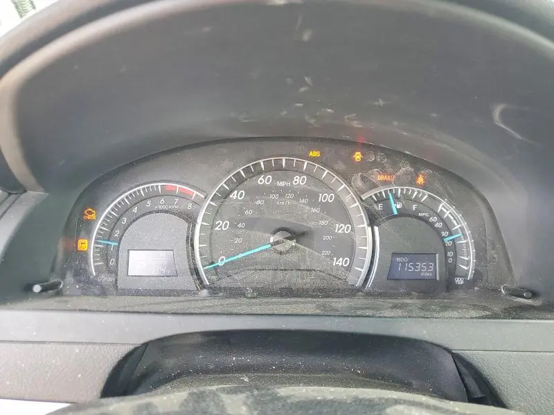 2013 TOYOTA CAMRY XLE V6  