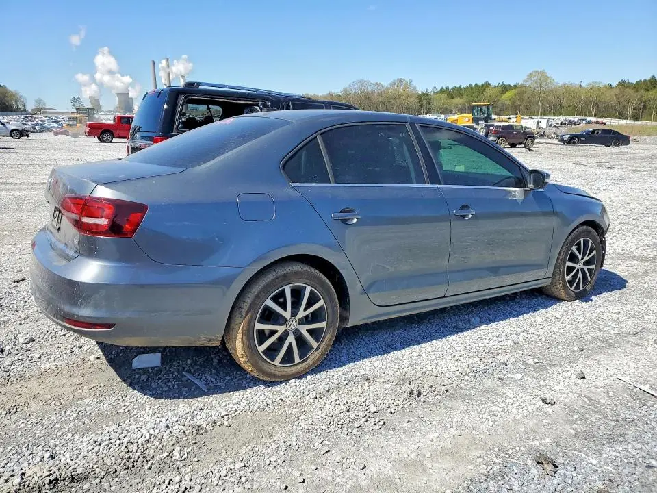 2017 VOLKSWAGEN JETTA SE  