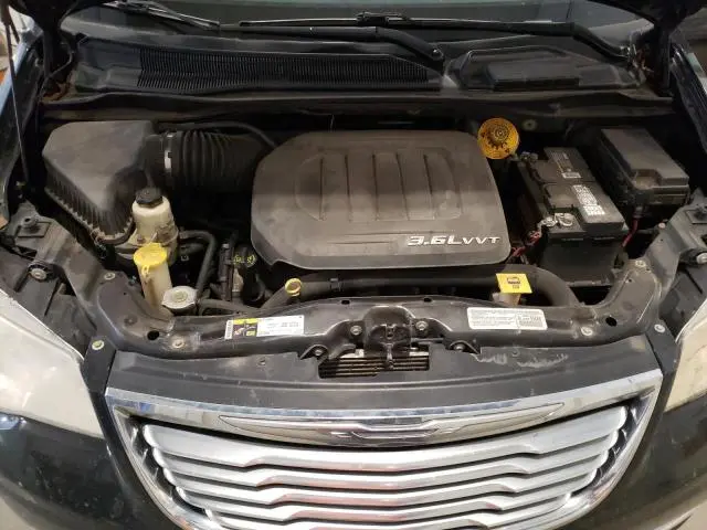 2014 CHRYSLER TOWN & COUNTRY TOURING  