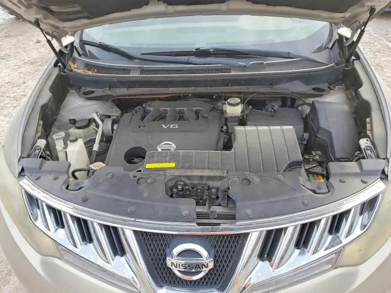 2010 NISSAN MURANO S  