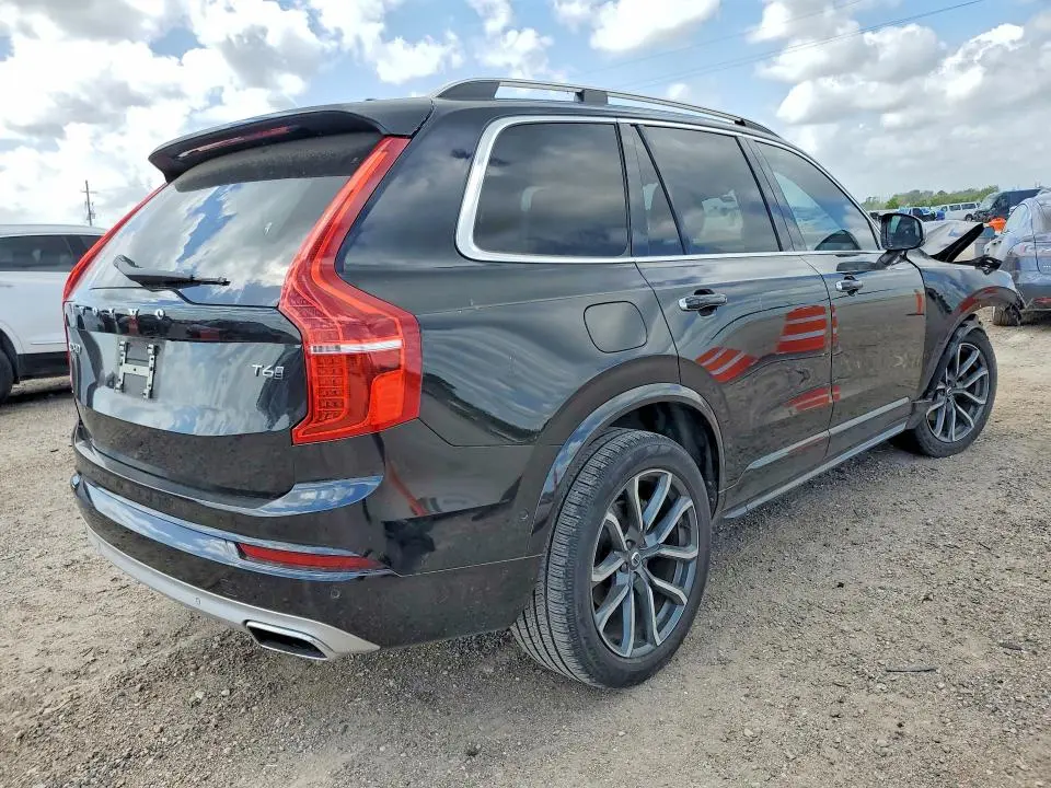 2016 VOLVO XC90 T6  