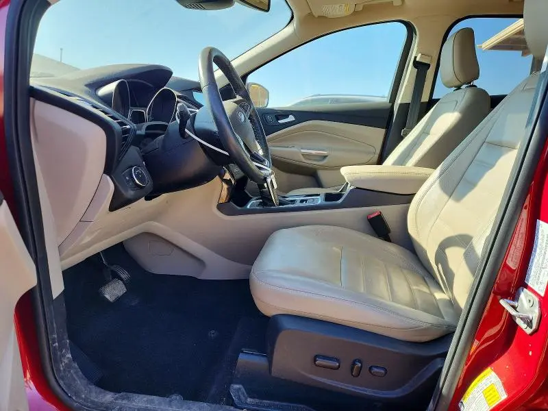 2019 FORD ESCAPE TITANIUM  