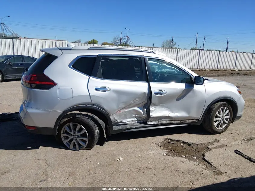 2019 NISSAN ROGUE SV